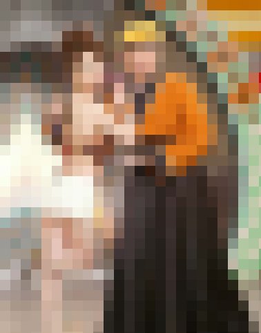 小潘潘穿性感肚兜走光