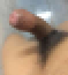 工作時突然精蟲上腦，就到廁所脫完準備打手槍
